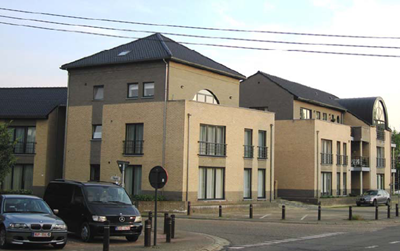 <h2>Wellen</h2>
<p>Appartementen. Hoekoplossing bestaande uit twee gebouwen. Het hoekgebouw links sluit aan op een straat met lage bebouwing.</p>