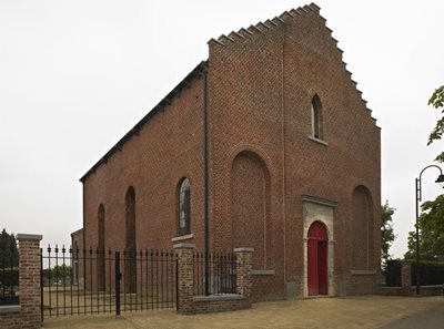 <h2>Ulbeek - Wellen</h2>
<p>Herbestemming tot begraafplaats en restauratie van de Sint-Rochuskerk. Winnaar van de Vlaamse Monumentenprijs 2012</p>
